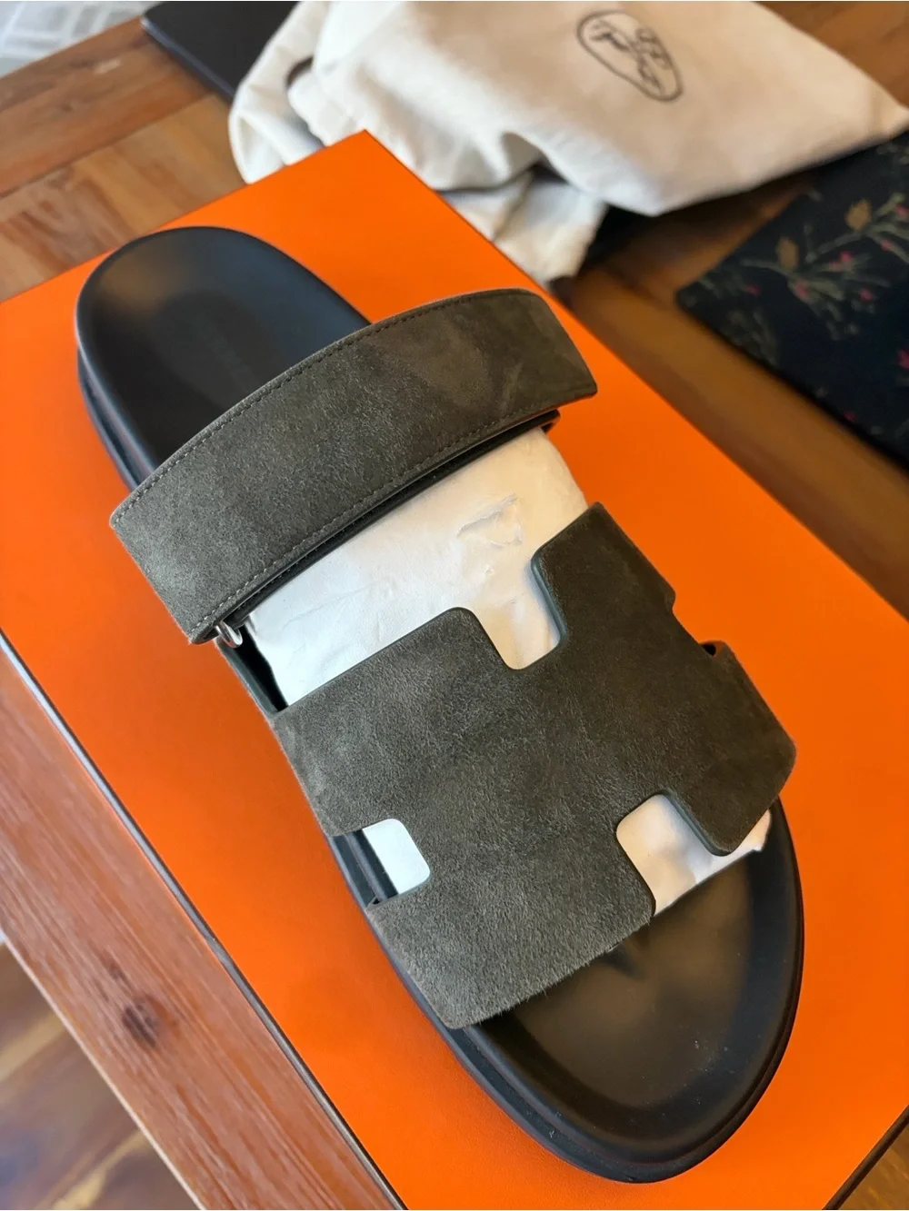Hermès Chypre Sandals Vert Forêt Goatskin Suede Size 44 EU / 11 US Men’s